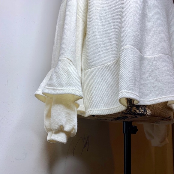 3/$25 All:row blouse - Picture 3 of 6